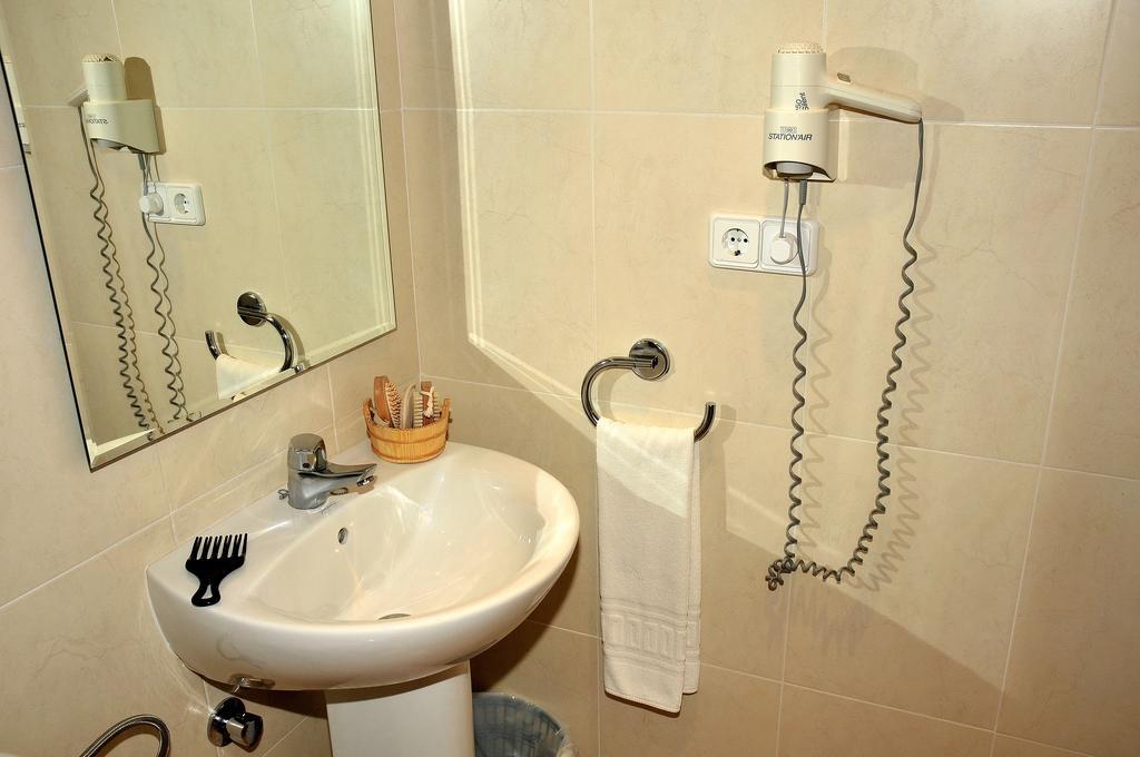 S'Arenal Apartments Portinatx Chambre photo