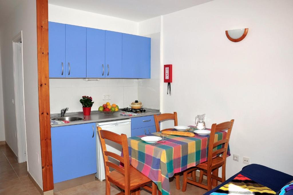 S'Arenal Apartments Portinatx Extérieur photo