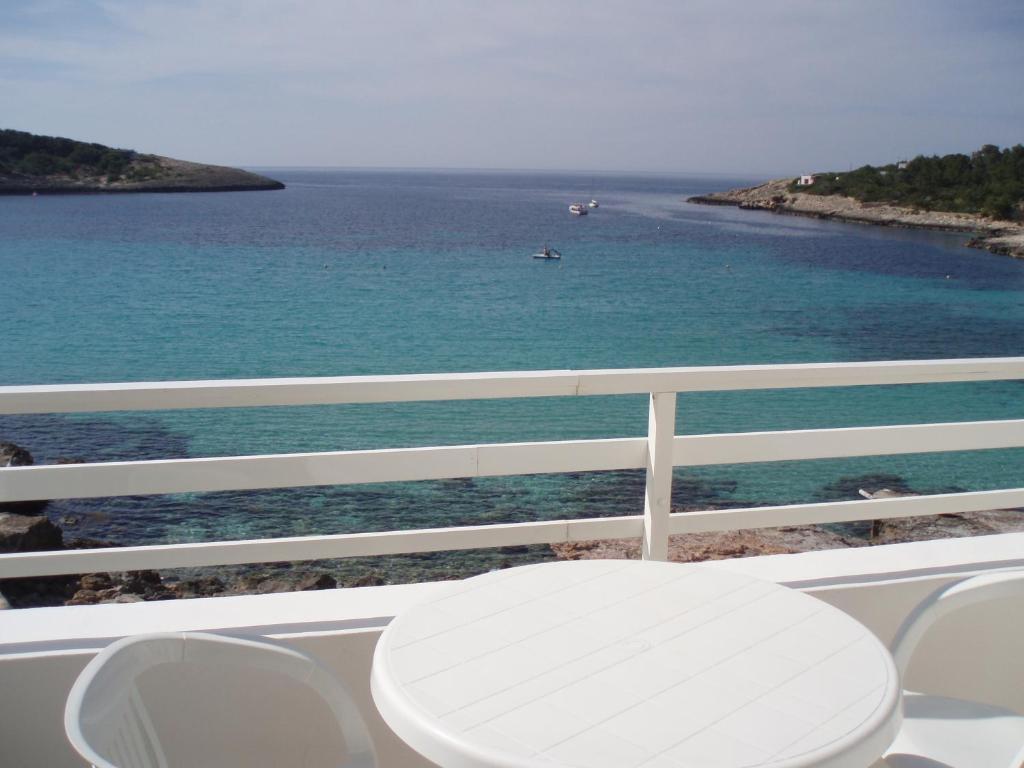 S'Arenal Apartments Portinatx Chambre photo
